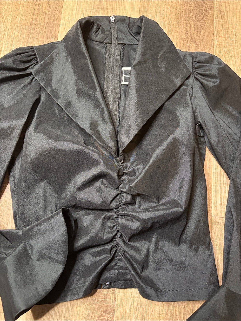 Vintage Tadashi Black Women's Satin Ruched Front Top With Back Zipper Size 10 - Picture 2 of 6